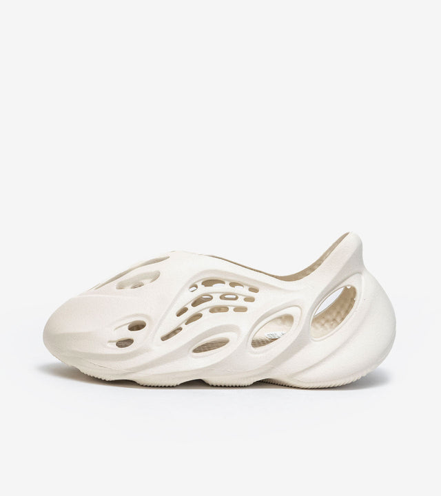 adidas Yeezy Foam RNNR Sand